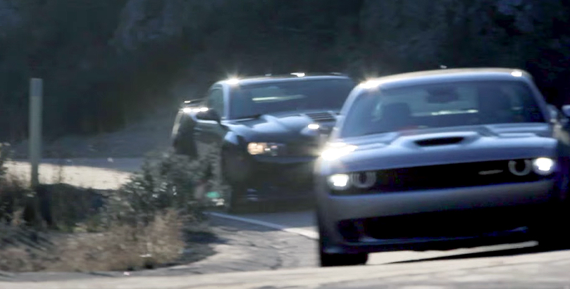 Dodge SRT Hellcat Challenger vs Camaro z28