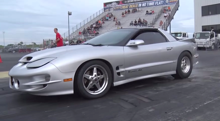 Twin Turbo C6 Corvette vs FR8Train’s MASSIVE single Turbo Trans Am