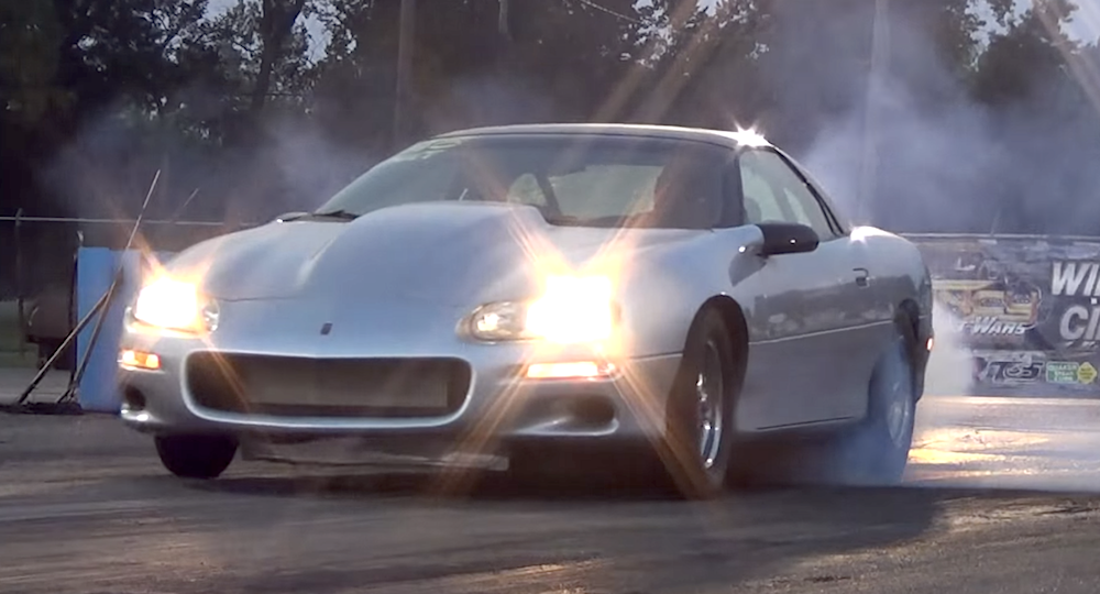 1,000 horsepower turbocharged Camaro visits the strip