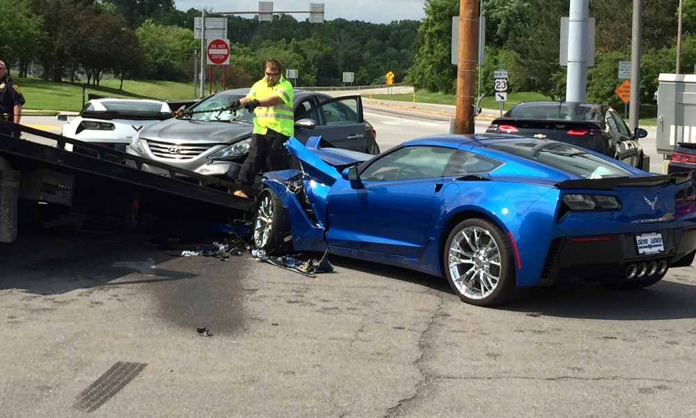 Hyundai driver has seizure, destroys two Corvettes VetteTV