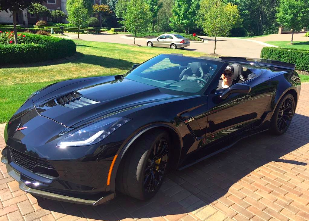 GM Ceo Mary Bara in her 2015 C7 Corvette Z06 COnvertible