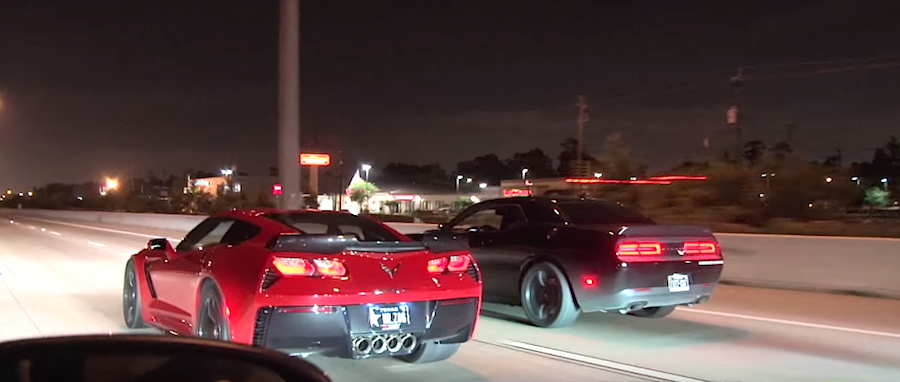 Hellcats troll C7 Z06 Corvette On The Freeway