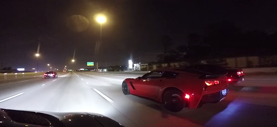 Hellcats troll C7 Z06 Corvette On The Freeway