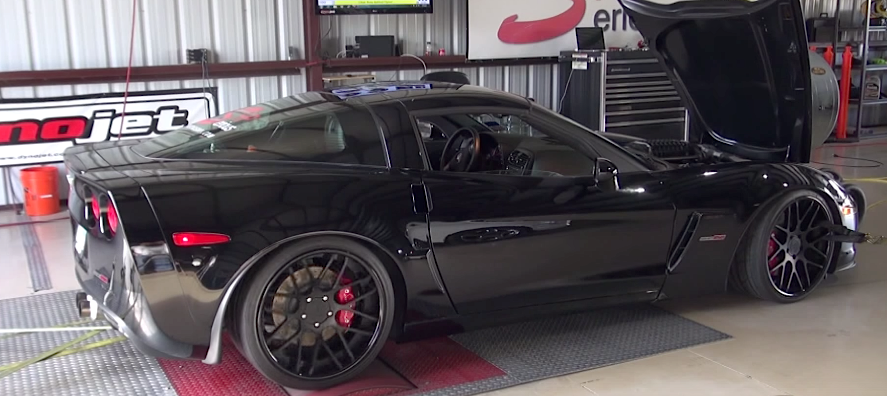 SeriousHP Black C6 Corvette