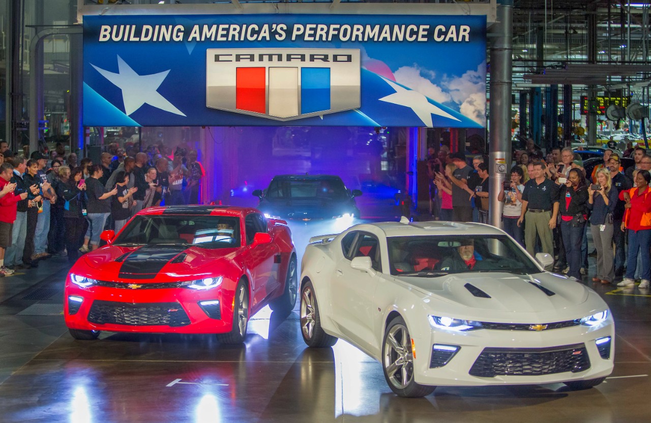 2016 Chevrolet Camaro Starts Shipping