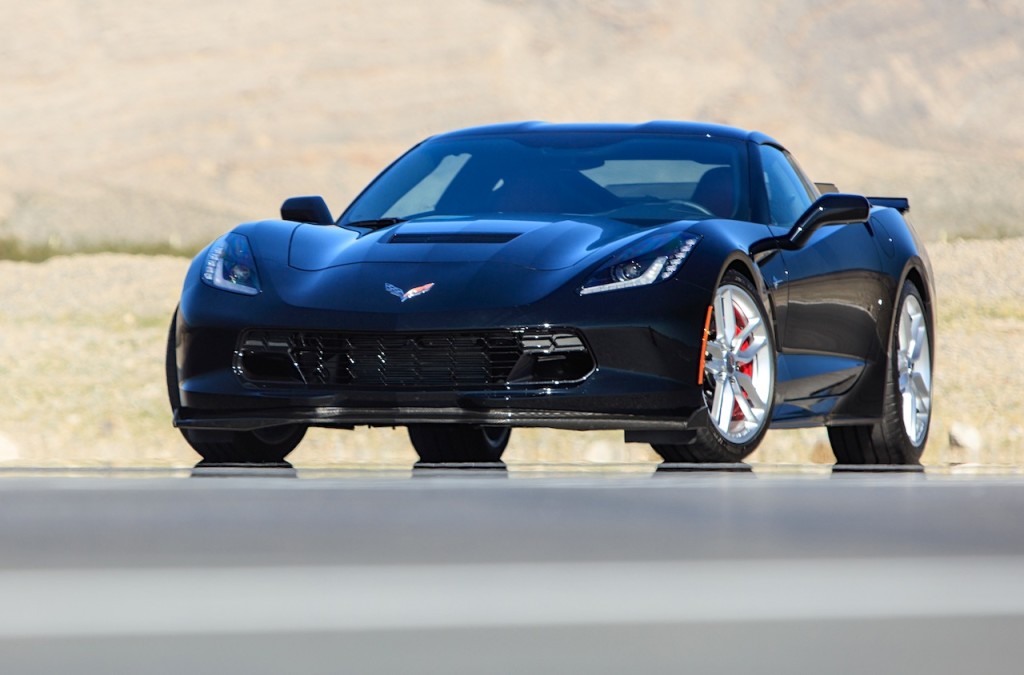 C7 Stingray Z51 equipped with Z06 flowdown parts hits the track VetteTV