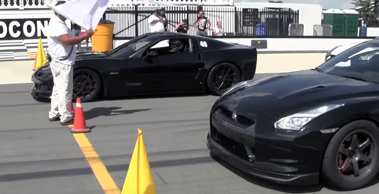 1300whp Nissan GTR R35 vs. 600whp Corvette Z06 - Roll Racing