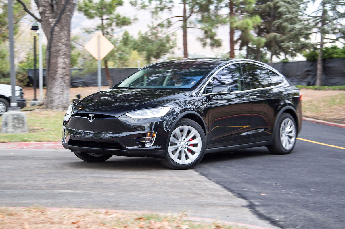 2016-tesla-model-x